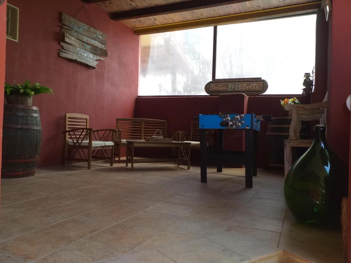 B&B Antica Botte Sassari Bagian luar foto