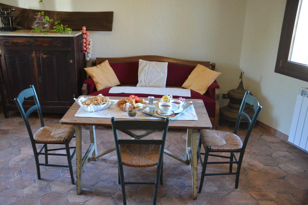 B&B Antica Botte Sassari Bagian luar foto