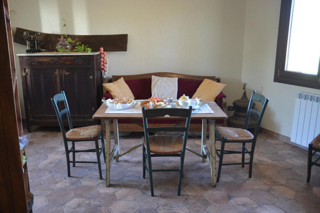 B&B Antica Botte Sassari Bagian luar foto